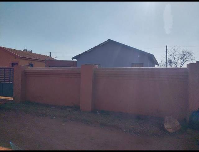 2 BEDROOM HOUSE FOR SALE IN KATLEHONG SOUTH